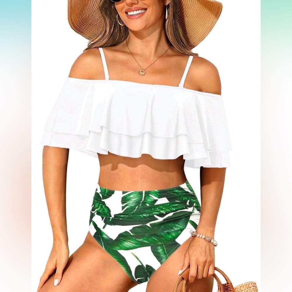 NWT two piece high waisted bikini set with removable straps. Sz M tummy control